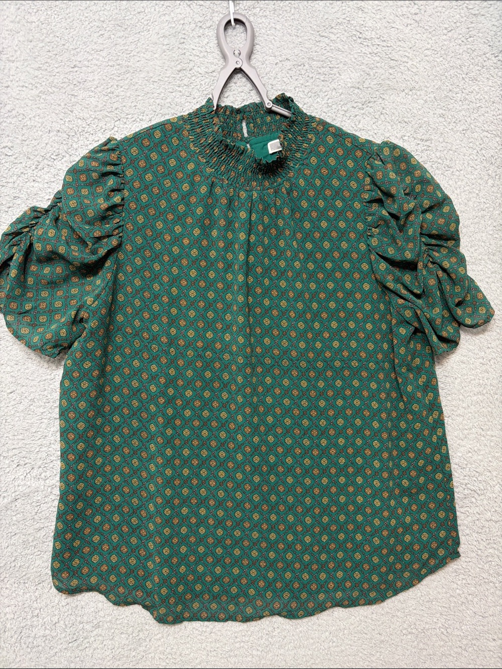 Pleione Green Puff-Sleeve Smocked-Neck Blouse with Gold Motif, size Large.